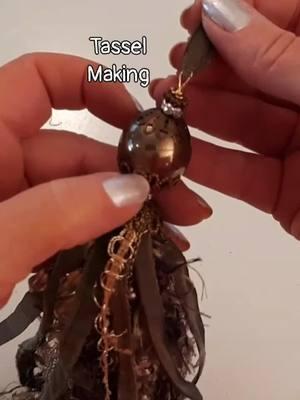 Etsy: tmyershandmade  This full tutorial is on my YouTube channel, link is in my bio.  #tassel #pursecharm #keychain #zipperpull #diynecklace #art #collage #crafts #di #tutorial #jewelrymaking 