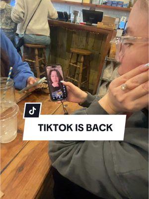 TIKTOK IS BACK #tiktokisback #tiktok #homestate #hollywood #breakfasttacos 