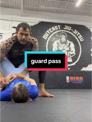 Closed guard pass to full mount #mexicangroundkarate #grappling #jiujitsugrappling #nogi #mmatok #jiujitsu #mmatok #cauliflowerears #tapsnapnap #snugglestruggle #cuddles #guardpass #grapplingmoves #cuddlestrugglezz 