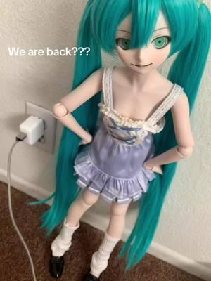 Huh the ban got lifted? Whats going on >_<??? #mikudoll #miku #hatsunemiku #dollfie #scarymiku