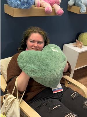 We found your Galentines and Valentines Day gift. The Super Sized Heart to Hug Pillow with that cozy hand pocket is everything 💚#ValentinesDay #galentinesday #galentinesdayideas #valentinesdaygift #giftideas #giftideas #weightedpillow #adhdinwomen #adhdtools #cozyathome #coxyvibes #reactions #reactions 