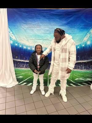 When he shop , he checkin' my page for drip, you my son, 🥷🏾❄️🤞🏾 #athleticbanquet #allwhite #footballbanquet #fypシ #fyp #fatherandson 