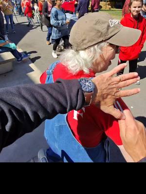 Seniors getting spooned at The Sandwich County Fair  #spooned #getspooned #spoonman #spoonplaying #musicalspoons #folk #jugband @The Youth Fair @NC State Fair @North Carolina Folk Festival 