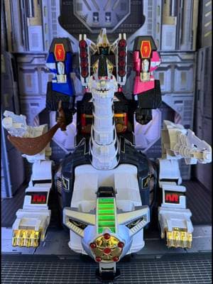 The last MMPR Megazord Every Megazord Day 17: Shogun Ultrazord Mighty Morphin Power Rangers Season 3 Im going to show off every Megazord in order! ⚡️31 years of The Mighty Morphin Power Rangers ⚡️ #hasbro #bandai #hasbrotoys #powerrangers #powerrangerstoys #powerrangersmegazords #megazord #mightymorphinpowerrangers #mmpr #mmprmegazord #gogopowerrangers #mmpr #powerrangerscollection #powerrangerscollector #powerranger #powerrangersmightymorphin #actionfigure #actionfigures #actionfigurephotography #actionfigurecollection #actionfigurecollector #actionfigureaddict #actionfigurecommunity #actionfigurephotos #actionfigurephoto #powerrangers30 #saban #foxkids #90svintage #90skid #90stoys 