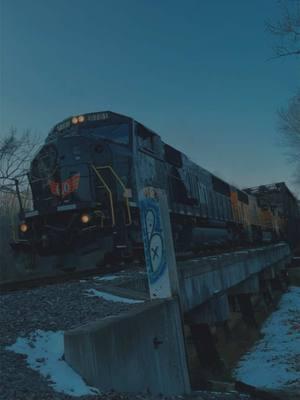 Yadkin valley Railroad Grain train , #creatorsearchinsights #railroad #usarailways #CapCut #paratii 