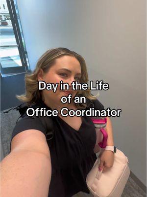 🎉Office Coordinator Things🎉 WE’RE BACK!!!! 🙏🏼😭👏 #officecoordinator #officemanager #ilovemyjob #dayinthelife #receptionist 