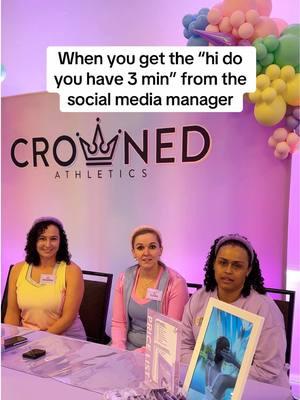 I just need 3 minutes! 🤭📸 . . #crownedathletics #socialmediamanager #disneystyle #rundisney  #socialmedia 