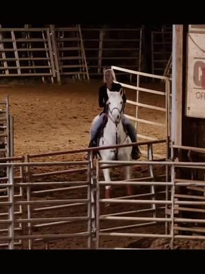 😻😻😻 #fyp #fridaynightlights #kaliwentzell #barrelracer #barrelracing #barrelhorse #blonde #barbie #blondeduo #assuredtobegreat #unadilla #georgia #fypシ 