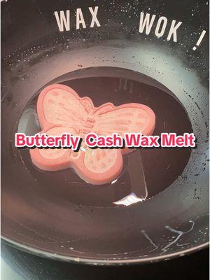 Welcome back! Celebratory cash money wax melt with real money inside #cashwaxmelt #moneywaxmelt #cashmoneywaxmelt #tiktokpartner #waxwok 