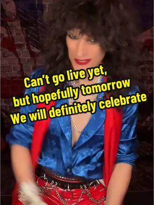 Can’t go live yet but will tomorrow evening to celebrate the with you all#fantasiaheatt #80s #genx #over50club #keepingthe80salive #throwback #look 