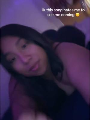 TikTok’s backkkkk🤪🤪🤪 #fyp #fyppppppppppppppppppppppp #trending #956valley #💗 #hottie🔥 #collegelife #collegegotmelike #freshmanyear #collegestudent #kalamazoomichigan #michigan #dorm #dormlife #sexyyred #typeshii #ghetto #trend #fligh #flighthouse #botellatrasbotella #botella #botellaspersonalizadas #botellasdecoradas #song #asong #songofthesummer #trending #trendy #trends #trends #trendingvideo 