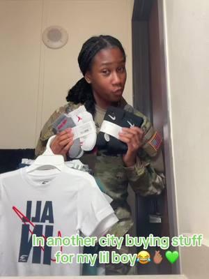 Never leaving the store without my child something idc😂🫰🏽💚#militarylife #amry #fypシ #famous 