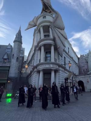 HELLO! We back?? For good??  #highreevedraco #malfoy🐍 #deatheatertiktok #deatheaterfyp #hhn #diagonalleyhhn #deatheaterindiagonalley #deatheatertok #deatheaterrizz 