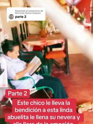 Respuesta a @Bernardo Garcia Vasquez este chico le lleva la bendición a esta linda abuelita y le llena su nevera y ella llora de la emoción parte 2 #historiascondany #historytime #nevera #casahumilde #abuelita #despensa #buencorazon♥️ #ayuda #sorpresa #usa🇺🇸 