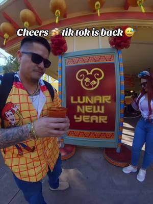 Tik tok is backkkkk #disneyland #woody #bopeep #cheers #couplegoals