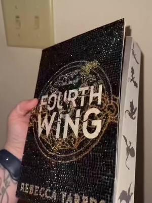 Bedazzled fourth wing time lapse #fourthwing #bedazzledbook #rebeccayarros 