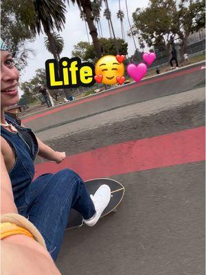 What a Sweet Life🥰💛  #fyp#skatergirl#girlskater#model#offduty#socal#westcoast#comfortzone#carver#carverskate#carverskateboards#teamrider#blessed#life#grateful#sweetlife#OOTD#fitcheck#positive#vibes