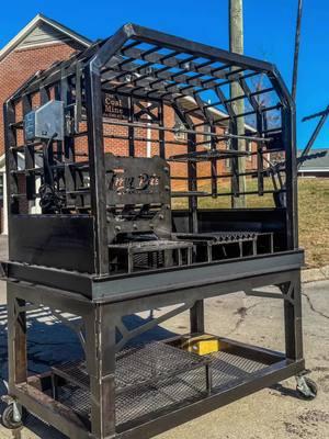 Can’t wait to see this custom built live fire table. #themetalguys #tmgpits #lowandslow #bbq #offsetsmoker #stickburner #bbqsmoker #weld #livefire