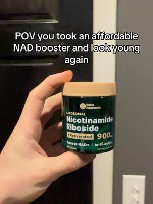 NAD booster helps with energy levels and safely helps sloelw down againg. Try it out for yourself! #nadbooster #reusresearch #foryoupage #fyp #healthy 