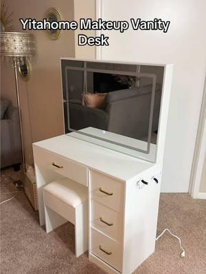 New Makeup Vanity Desk Tour ✨ I’m in love with it and FAST SHIPPING & GREAT QUALITY 🙌🏽 #makeupvanity #yitahomefurniture #vanitydesk #vanitymirror #makeupdesk #dealsforyou 