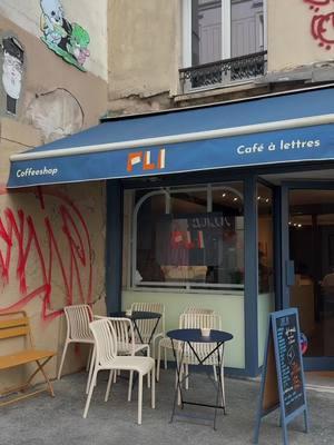 📍café pli #paris #parisfrance 