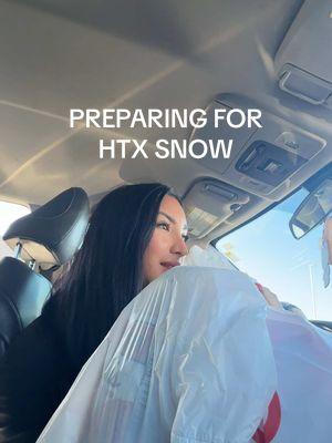 ❄️🥶 Snow in HTX???  #fyp #paratiiiiiiiiiiiiiiiiiiiiiiiiiiiiiii #nursinglife #newgradrn #rideoutteam #weather #htxweather #Vlog #snowingintexas #nursesoftiktok 