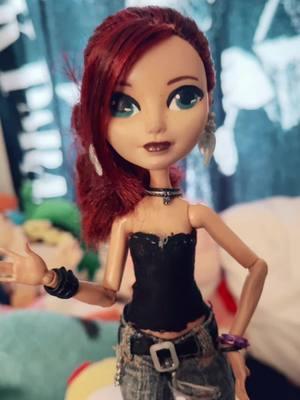 She’s back! #bonniebrewer #monsterhigh #monsterhighdolls #everafterhigh #everafterhighdolls #everaftermonsters #dolltok #dollseries 