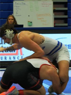 Collin Ruiz scores with a double leg attack against Brandon Monteiro... see the full match at youtube.com/@wrestlingspot #collinruiz #carthagecollege #brandonmonteiro #concordiauniversitywisconsin #174lbs #cciw #ncaawrestling