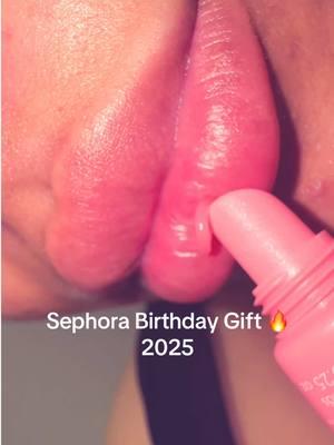 Love this gift set! ♥️ #sephora #birthdaygift #fypシ゚viral #summerfridays #mini #makeup #skincare #plumpedlips #juicylips 