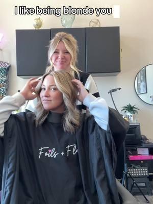 Do y’all get nervous doing people’s hair ON their birthday? Talk about pressure… 😅 @Kalyn | Dallas Photographer #birthdayhair #hairconsultation #hairtok #livedinblonde #brondehair #fortworthhairstylist #fortworthhair #live2dyebyhaley 