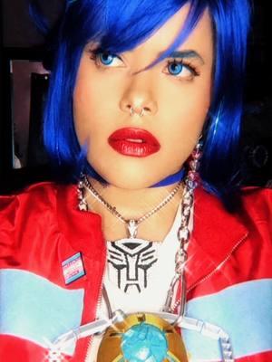 UM  SO ANYWAYS #transformers #transformerscosplay #optimusprime #optimusprimecosplay #orionpax #cosplay #cosplayer 