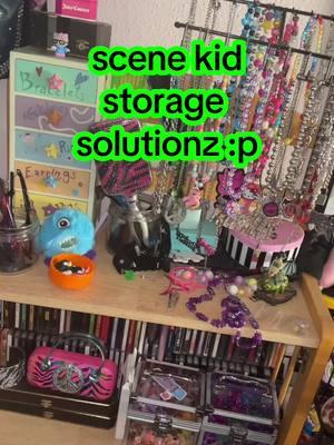 What are your storage solutions? Help a scenester out in the comments! XD  #scene #scenequeen #scenekid #rawring20s #sceneaccessories #rawrxd #scenegirl #scenefashion #kandikid 