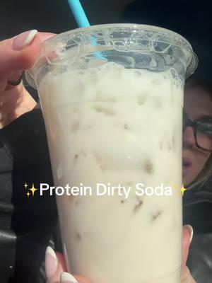 High protein dirty soda #highprotein #protein #highprotein #dirtysoda #dirtysodaprotein #protein #highproteinmeals #quickprotein 