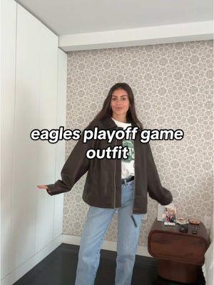 WAY too close but let’s goooooo birds !!!! maybe see you in philly next weekend 🤔 #eagles #philadelphiaeagles #phillysports #phillyfans #eaglesfans #eaglesoutfits 