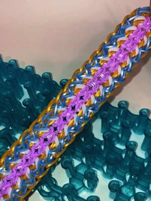 Welcome back everyone! This is the Lana Lane bracelet by loves2loom #rainbowloom #loombands #asmr #reveal #bracelet #nostolgia #fyp #fypシ゚viral #foryoupage 