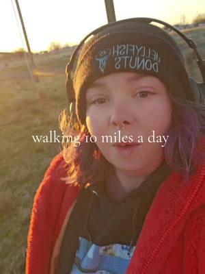 I will get to 10 miles a day #healthy #walking #hearthealth #moseslake #pimpcoat 