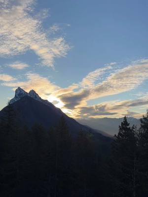 You just wouldn’t understand 🙂‍↔️⛰️ #fyp#explore#pnw#washington#pnwtrails#Outdoors#mountains#alltrails#merrell#Hiking#pnwhikes 