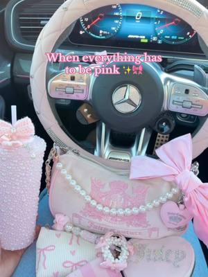 What’s in my bag ✨💕🎀  • • • • #pinkcaraccessories#whatsinmybag#pinkbag#pinkbags#vspinkobsessed#valentines2024#valentinesdecor#pinkcar#pinkcars#girlyaesthetic#girlyaccessories#pinkbag#bowtrend#bowaesthetic