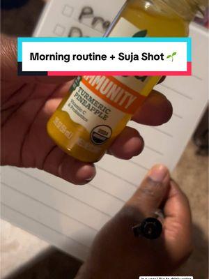 Fuel your immune system with a @Suja Organic immunity shot! #wellnessshot #sujaorganic #morningroutine #turmericpineapple 