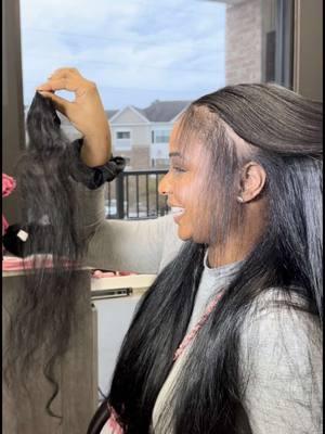 Would you book me as your hairstylist? #fyp #hairtok #houstonhairstylist #houstonhair #houstonhairstylists #BlackTikTok #tiktokpartner #sewin #seamlessByIndia 