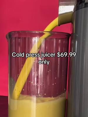 Making fresh corn juice with this cold press juicer,it really works perfect #juicer #juicermachine #coldpressjuicer #freshjuice #juicerecipe #TikTokShop #tiktokmademebuyit 