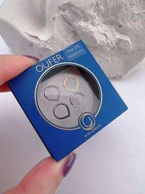 Titanium V shape septum, perfect as daily one! #septumring #septum #nosering #piercingjewelry #ouferbodyjewelry 