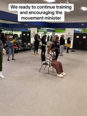 Looking for LIVE resume and we can get back to it with our TikTok fam! #movementministrymentor #movingscriptures #praisedance #danceministry #dancers 