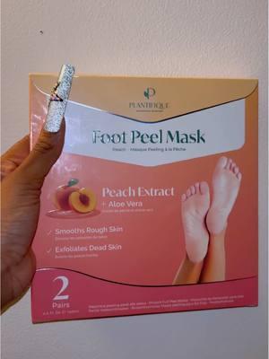 @Plantifique I can’t wait to see the results 😁 #footmask #footpeelingmask #footpeel #plantifique #plantifiquefootmask 