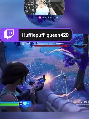 Fortnite anyone? #Fortnite #GamerGirl #twitchstreamer #mamapuff #mamagamer #fyp #pcgamer #Eklipse