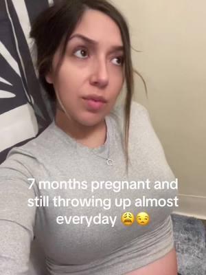 Where is the pregnancy glow everyone talks about? 😭 #pregnantlife #pregnanttiktok #pregnancybelike #boymom #thirdtrimester 