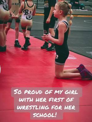 #girlswrestletoo #wrestlingtiktok #wrestling #tiktokviral #proudmom #determined #willpower #strength #girlscandoittoo #ohio #momanddaughter #familythings #supportive #getitgirl 