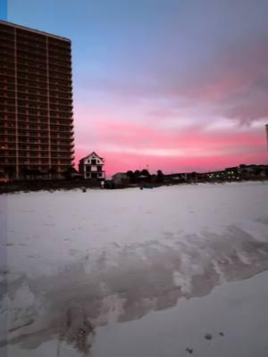 #Outdoors #nature #calm #naturelover #lovenature #beach #sunset #sunsetbeach #beachday #beachlife #panamacitybeach #panamacitybeachflorida #travel #traveltiktok 