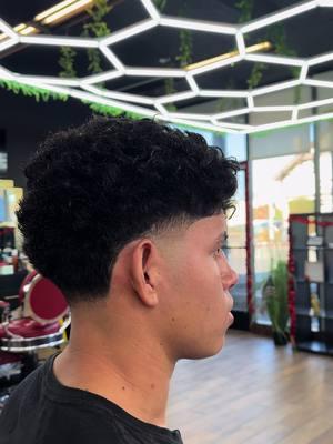 #watsonville #barber #fadehaircut #viralvideo #💈 #california #taperfade 