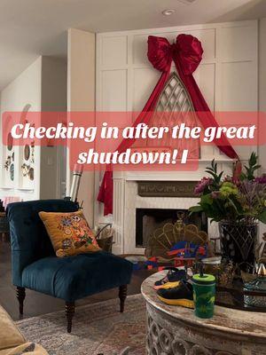 Checking in after the great shut down! #justdoonethingaday #ValentinesDay #valentinesdaydecor #tiktokshutdown #tiktokcreator #comfortcreator #checkingin #imissedyou #bows #usa_tiktok 